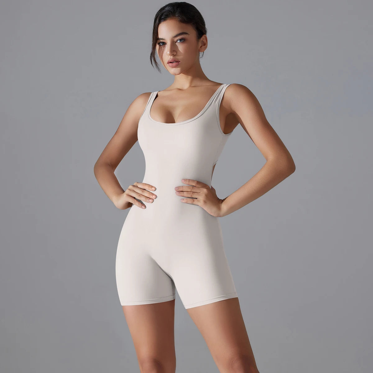 V-Back Romper Velbrit