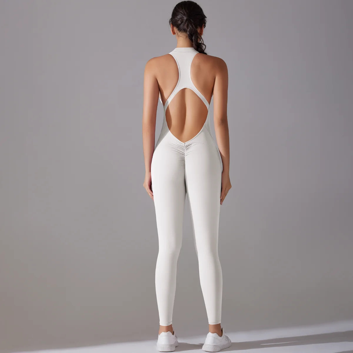 Velbrit  |  V-neck jumpsuit